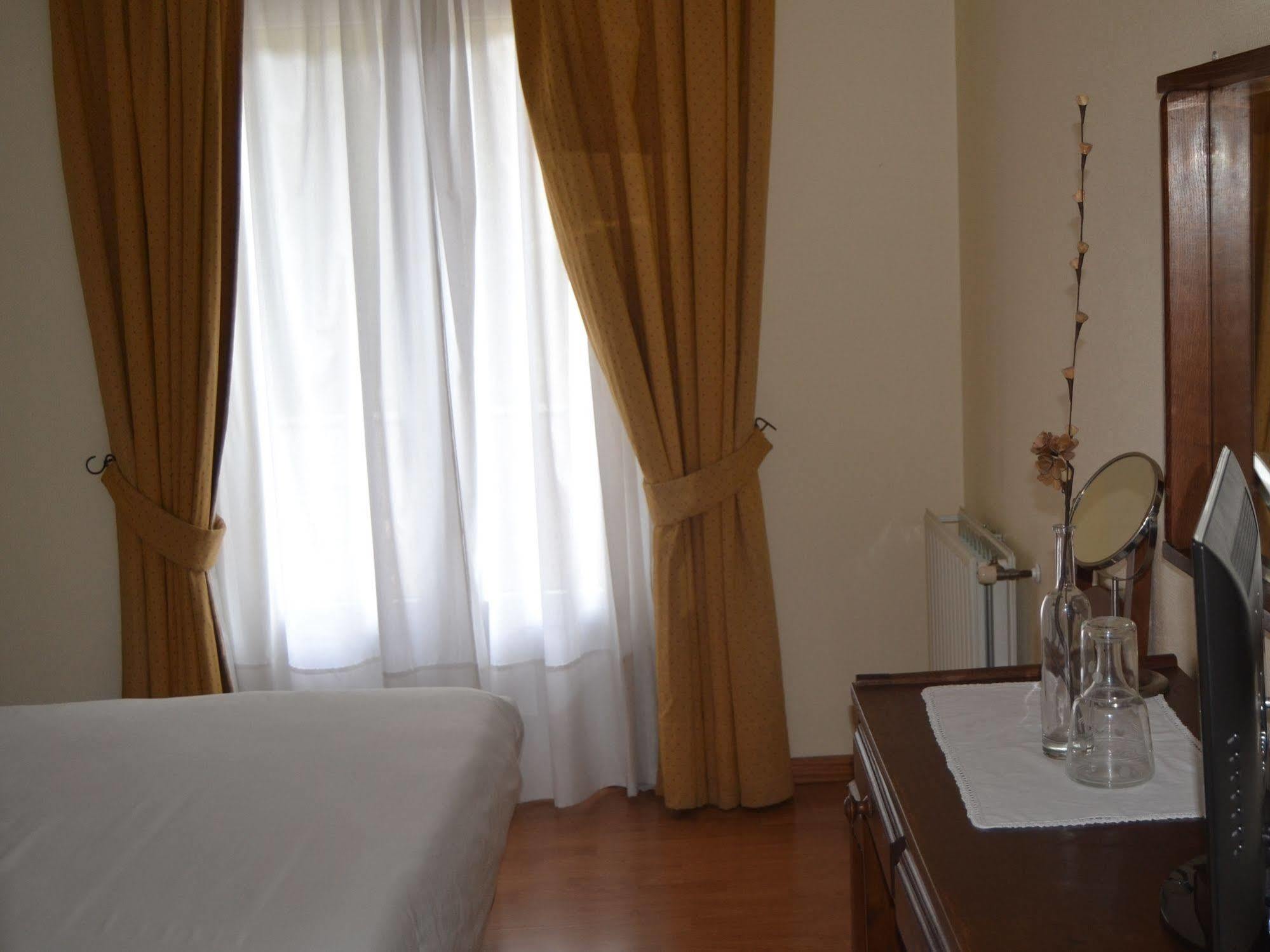 Hotel Carvalho Araujo Герес Экстерьер фото